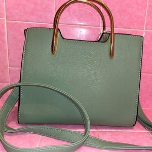 La terre sage shoulder purse